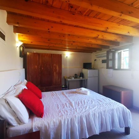 Kalypso Apartment Chalki Town المظهر الخارجي الصورة