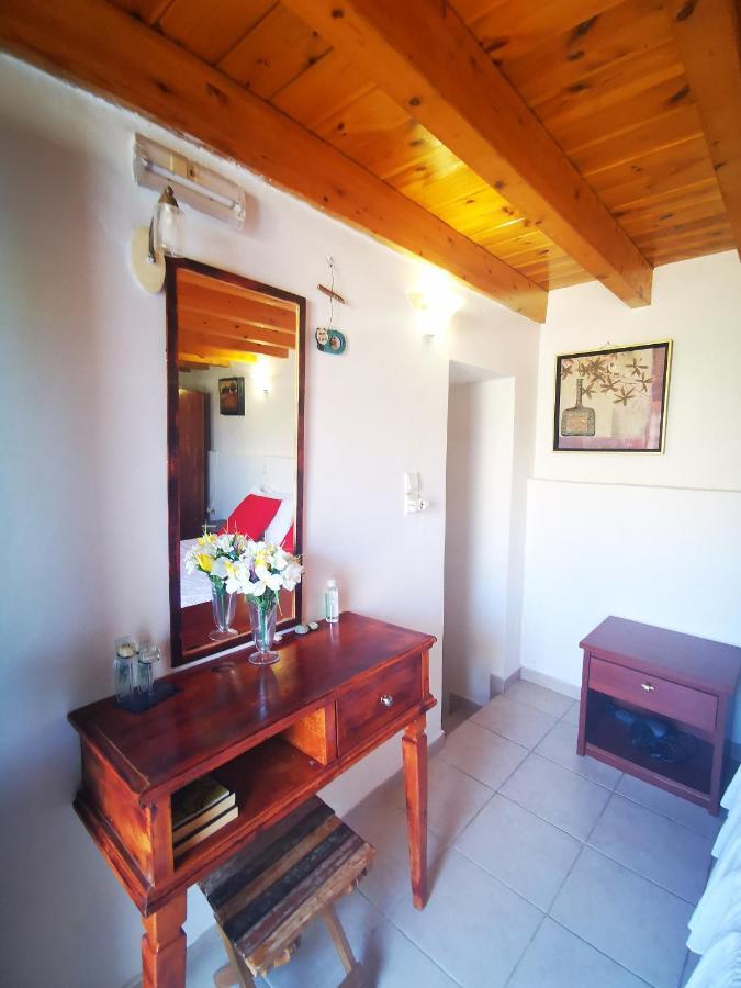Kalypso Apartment Chalki Town المظهر الخارجي الصورة
